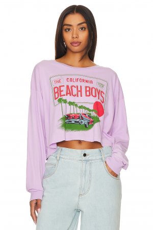 Футболка DAYDREAMER Beach Boys License Plate Crop Merch, цвет Lavender Bloom