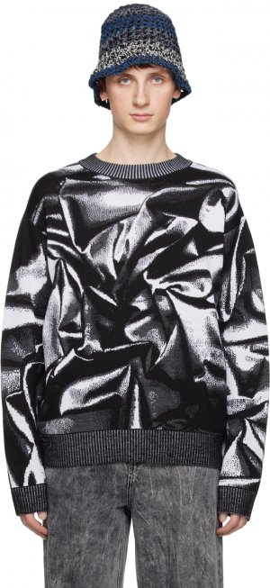 Черный свитер с рисунком AGR