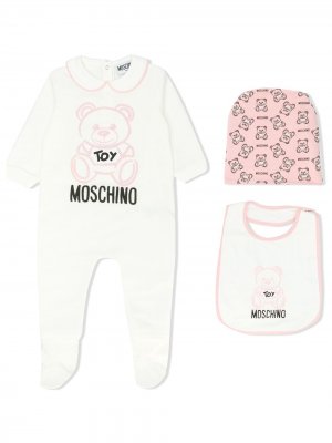 Комплект из пижамы и шапки с нагрудником Moschino Kids. Цвет: белый