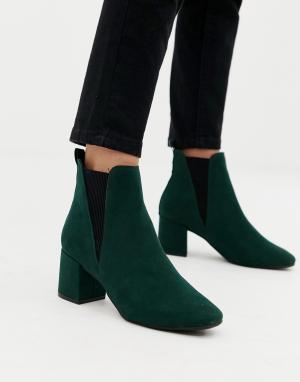 Темно-зеленые ботинки челси на блочном каблуке для широкой стопы New Look Wide Fit. Цвет: зеленый