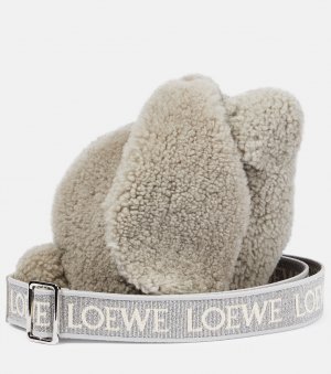 Маленькая сумка на плечо Bunny из овечьей шерсти , серый Loewe