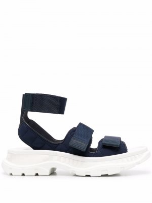 Chunky touch-strap sandals Alexander McQueen. Цвет: синий