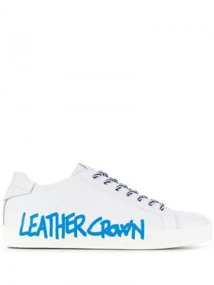 Кроссовки с логотипом Leather Crown. Цвет: белый