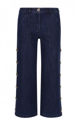 Укороченные джинсы с карманами и декоративной отделкой Michael Kors. Цвет: темно-синий
