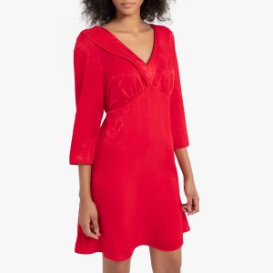 Платье NAF. Цвет: красный