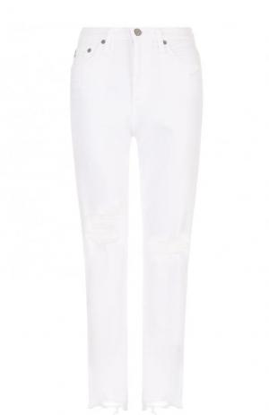 Укороченные джинсы прямого кроя с потертостями Ag. Цвет: белый