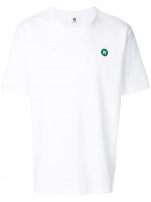 Классическая футболка с заплаткой логотипом Wood. Цвет: белый