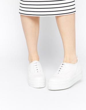 Белые кожаные кроссовки на плоской платформе и шнуровке Whistles. Цвет: белый