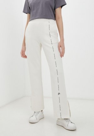 Брюки спортивные Calvin Klein Jeans. Цвет: белый