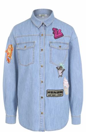 Джинсовая блуза прямого кроя с яркими нашивками Kenzo. Цвет: голубой