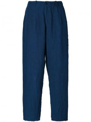 Джинсовые укороченные брюки Blue Japan. Цвет: синий