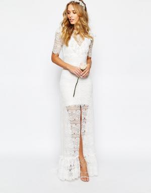 Свадебное платье с ромашками Body Frock. Цвет: белый