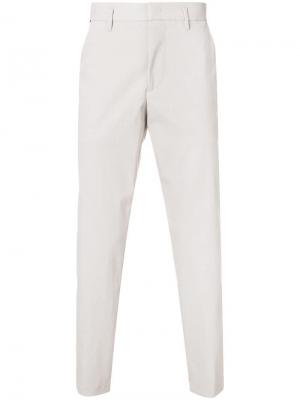 Укороченные классические брюки Prada. Цвет: телесный