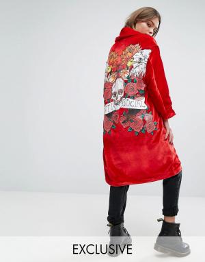 Бархатное кимоно с принтом на спине One Above Another. Цвет: красный