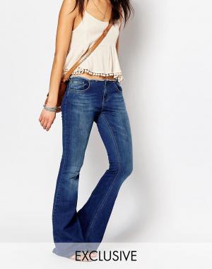 Расклешенные джинсы с необработанным поясом Northmore Denim. Цвет: синий