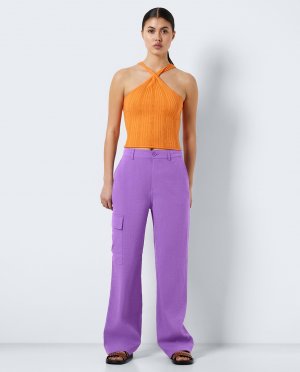 Женские прямые брюки-карго , фиолетовый Noisy May. Цвет: фиолетовый