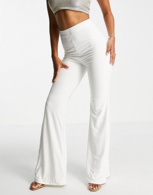 Белые расклешенные брюки от комплекта -Белый Club L London