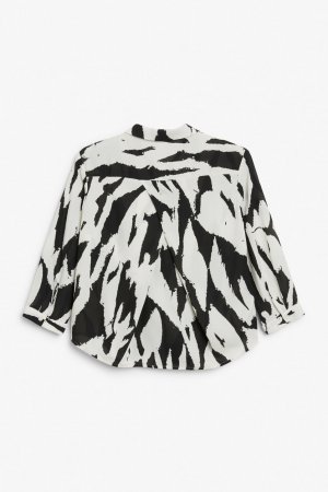 Блузка из струящегося крепа с абстрактным тигром, черный/белый Monki