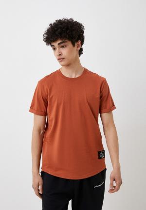 Футболка Calvin Klein Jeans. Цвет: коричневый