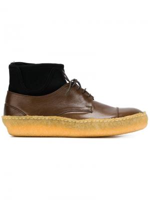 Туфли на шнуровке с носочной вставкой Zucca. Цвет: коричневый