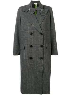 Клетчатое двубортное пальто Manoush. Цвет: серый