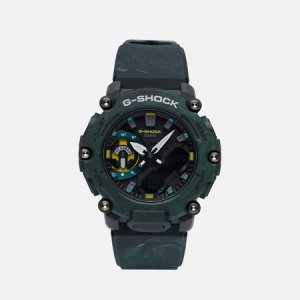 Наручные часы G-SHOCK GA-2200MFR-3AER Carbon Core Guard CASIO. Цвет: зелёный