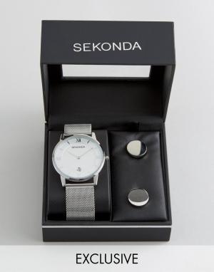 Часы с серебристым сетчатым браслетом и запонки в подарочном наборе Se Sekonda. Цвет: серебряный
