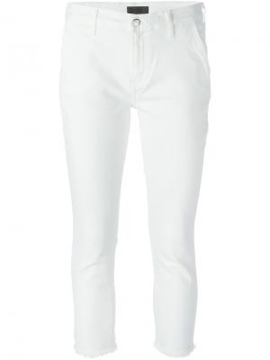 Укороченные джинсы Pari Koral. Цвет: белый