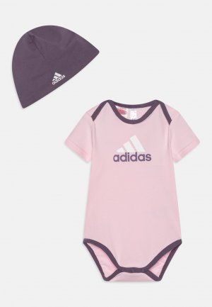 Шапка Unisex Set , цвет clear pink/shadow violet Adidas
