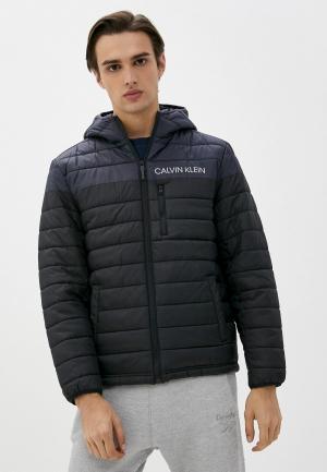 Куртка утепленная Calvin Klein Performance. Цвет: черный