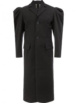 Пальто с рукавами-жиго и декором из жемчужин Blindness. Цвет: черный