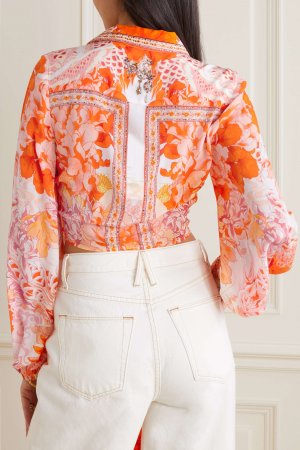 Укороченная рубашка из шелкового атласа с принтом и кристаллами, завязками спереди, апельсин CAMILLA