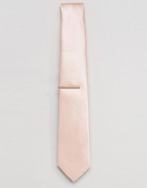 Розовый галстук и золотистый зажим для галстука Wedding ASOS. Цвет: розовый