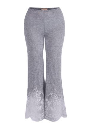 Укороченные пижамные брюки-клеш из модала с кружевом ручной работы ERMANNO SCERVINO. Цвет: серый