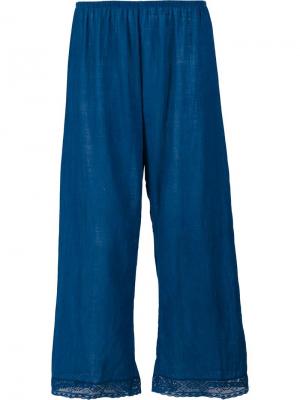 Укороченные брюки с кружевной отделкой Dosa. Цвет: синий