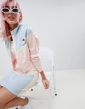 Укороченная спортивная куртка с вышивкой Hello Kitty x ASOS DESIGN. Цвет: мульти