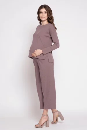 Костюм для беременных женский 0184а коричневый 48 RU Magica bellezza. Цвет: коричневый
