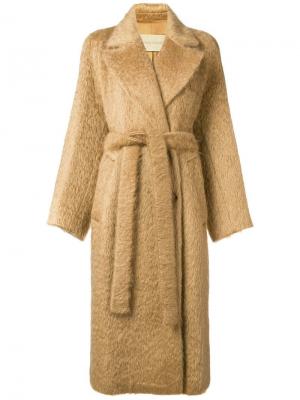 Двубортное пальто в стиле оверсайз Christian Wijnants. Цвет: коричневый