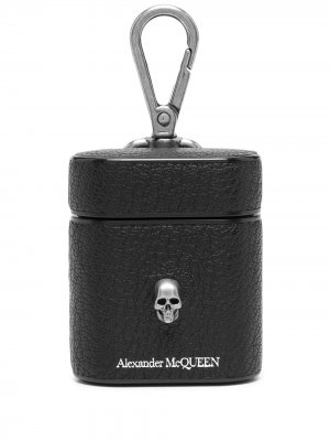 Чехол для AirPods с декором Skull Alexander McQueen. Цвет: черный