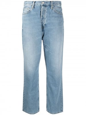 Джинсы бойфренды из вареного денима Calvin Klein Jeans. Цвет: синий