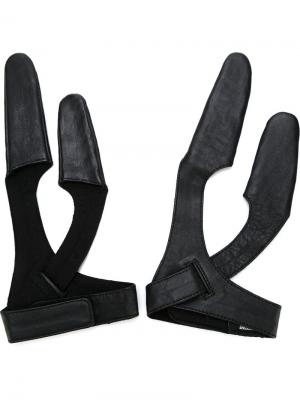 Перчатки на два пальца KTZ. Цвет: чёрный