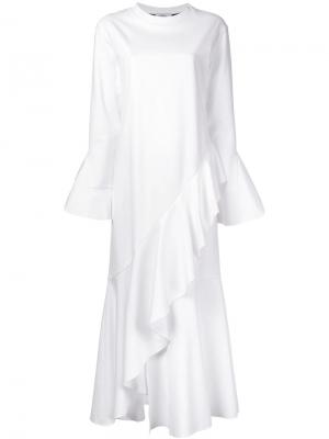 Длинное платье с оборками Goen.J. Цвет: белый