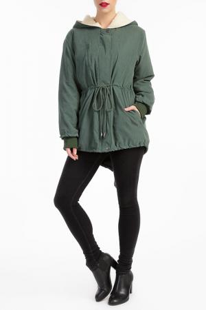 Куртка LESARA. Цвет: зеленый