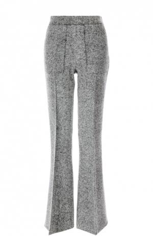 Расклешенные брюки с накладными карманами и стрелками By Malene Birger. Цвет: серый