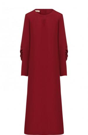 Однотонное платье-миди с драпировкой и длинным рукавом Marni. Цвет: бордовый