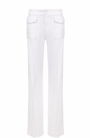Расклешенные джинсы со стрелками и накладными карманами Victoria, Victoria Beckham. Цвет: белый