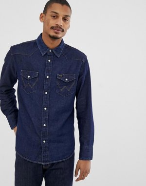 Темная джинсовая рубашка в стиле вестерн 27mw Wrangler. Цвет: синий