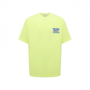 Хлопковая футболка VETEMENTS. Цвет: зелёный