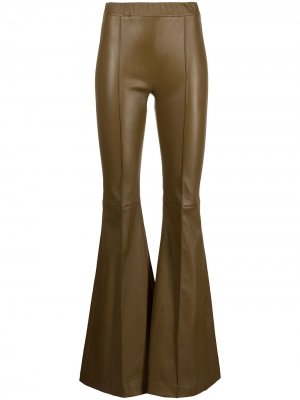 Расклешенные кожаные брюки с защипами Rosetta Getty. Цвет: зеленый