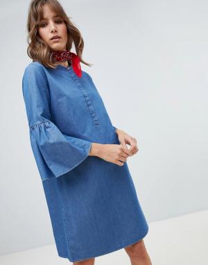 Джинсовое платье с рукавами клеш M.i.h Jeans Beck MiH. Цвет: синий